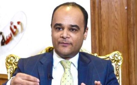 متحدث الحكومة: ليس هناك أى مشكلات فى شبكات الكهرباء أو إنتاج الغاز