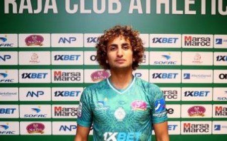 تقارير: عمرو وردة يرفض الاستمرار مع الرجاء ويفسخ عقده بالتراضى