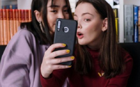 6 سمات يتمتع بها جيل زد وتميزه عن الأجيال الأخرى.. أبرزها المرونة