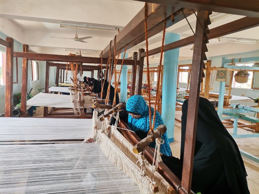 من قلب الصحراء.. قرية بشندي بالداخلة تتحول لقلعة عالمية للسجاد اليدوي..