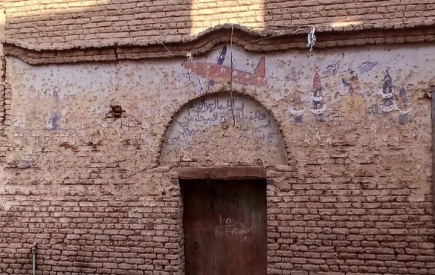 جدران منازل قنا تحكى التاريخ.. رسوم المنازل القديمة تراث حى لا يندثر.
