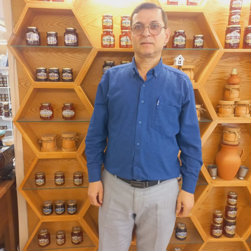 لقاء صحفي مع الأستاذ كمال شيخ أوغلو حول تربية النحل وإنتاج العسل